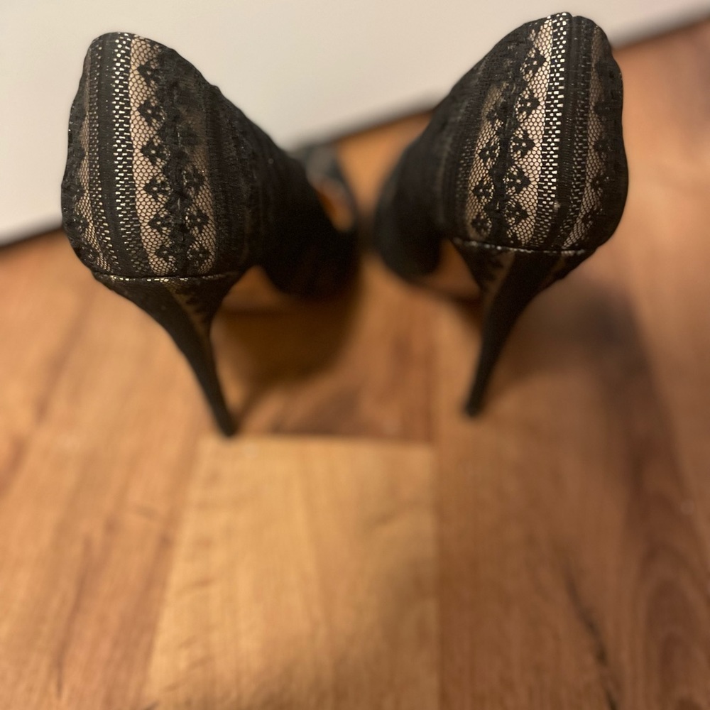 Lace heels - Picture 3 of 3